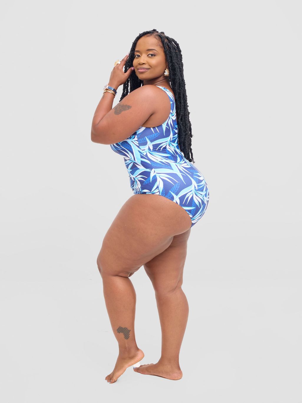 B SWIMSUIT