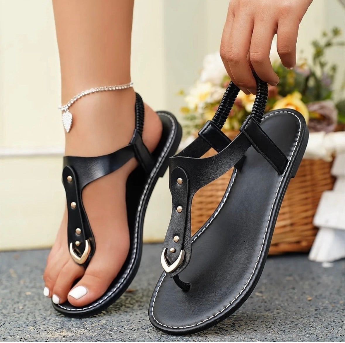 Lola sandals
