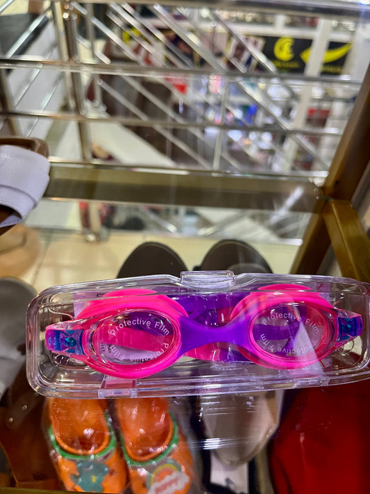 Aliya googles
